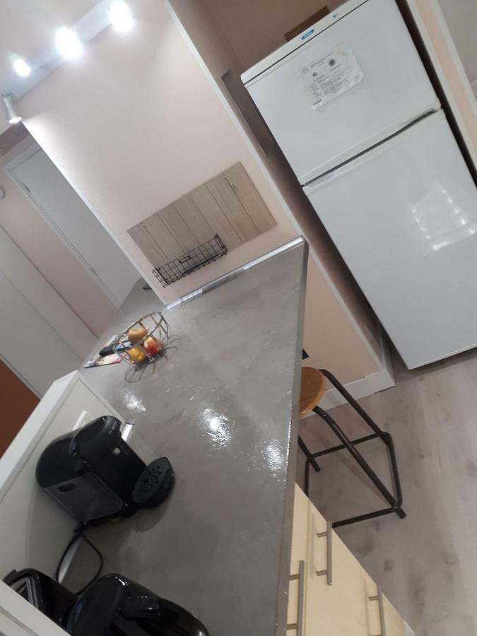 Le Souplex Apartment ทรัวส์ ภายนอก รูปภาพ